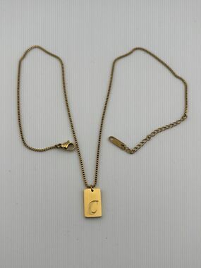GIFT4U Gold Initial C Necklace 18KGP Plated Box Chain Dainty Personalized Tag